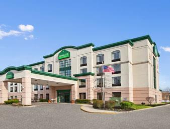 Comfort Inn&suites - Mt Laurel Hotel 2*
