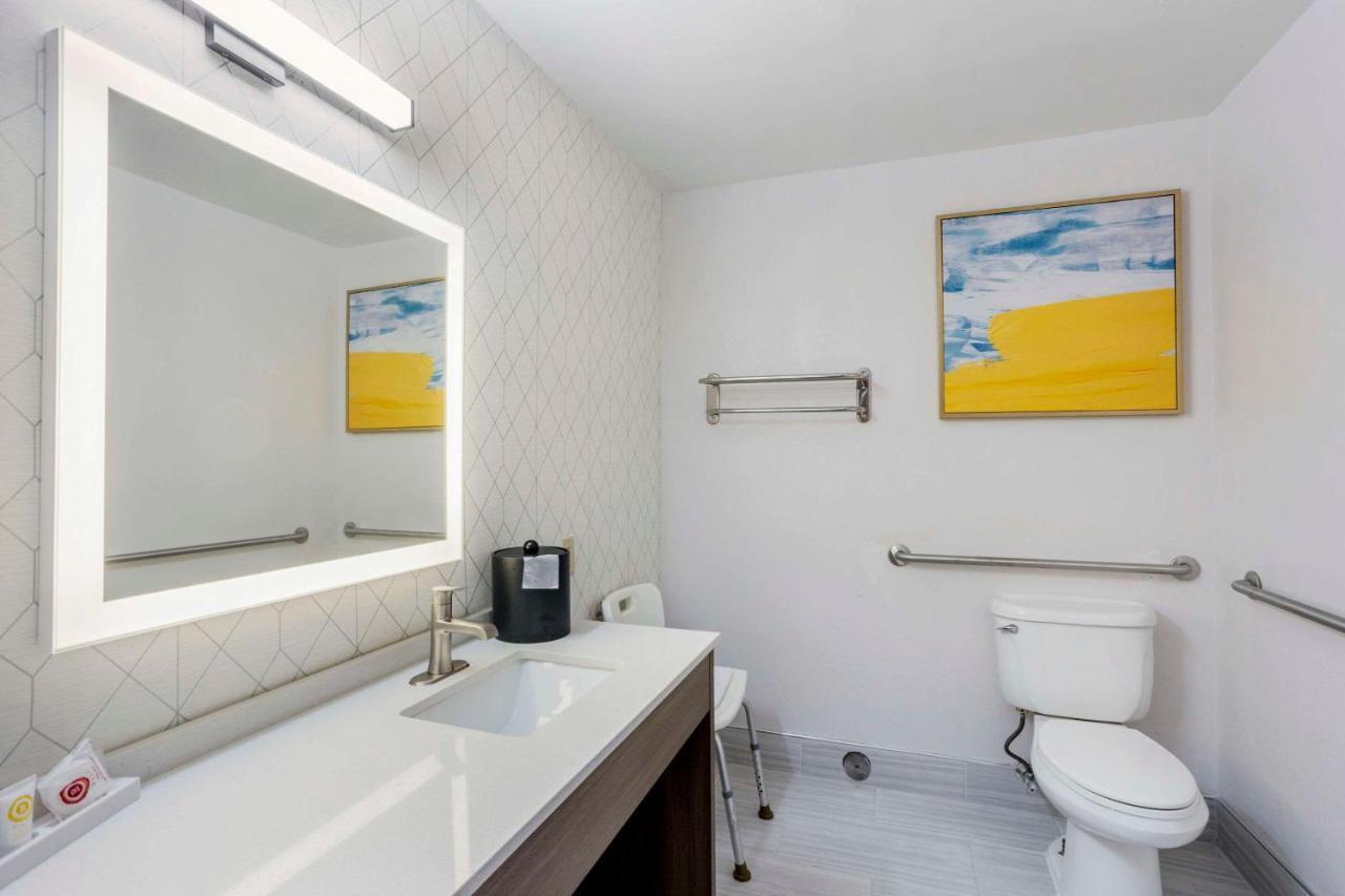 Comfort Inn&suites - Mt Laurel Voorhees Township