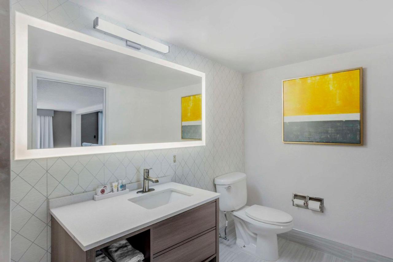 Comfort Inn&suites - Mt Laurel Voorhees Township